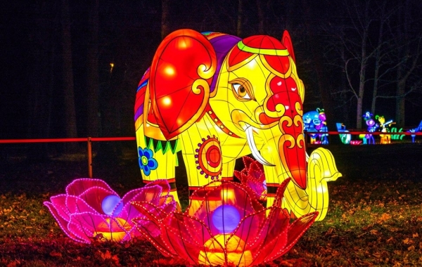 Lielo laternu festivāls, siera degustācija un sveču liešana